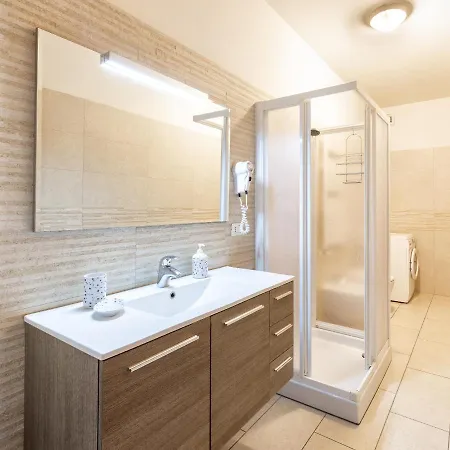 Motiv * Ριτσιόνε