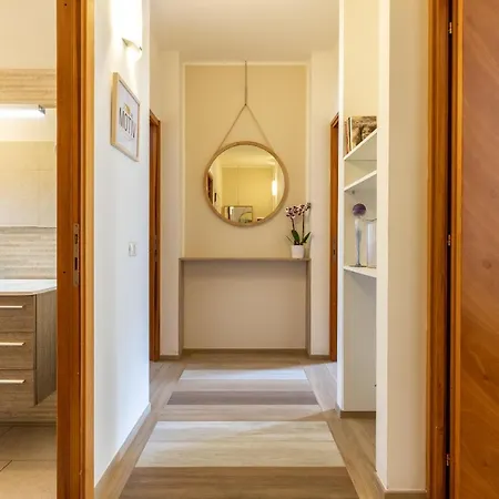 Апартаменты Motiv Риччоне